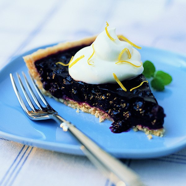Shortcut blueberry pie