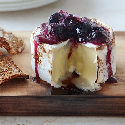 Smoky brie with blueberry sauce