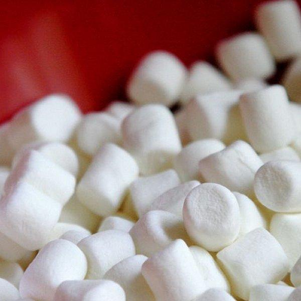 Marshmallow fudge pops