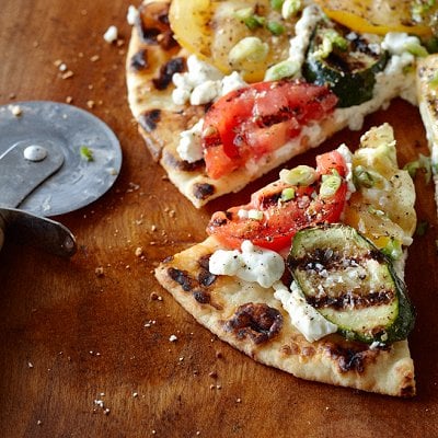 Grilled vegetable pizza