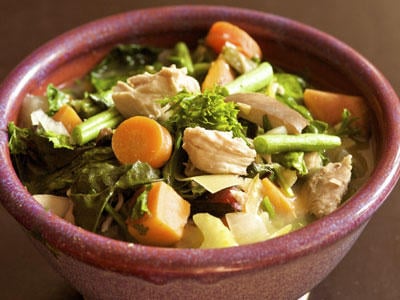 chicken soup, what to eat when sick, cure a cold