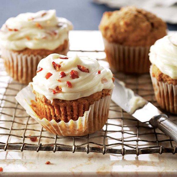 Pumpkin cupcakes with maple-bacon icing