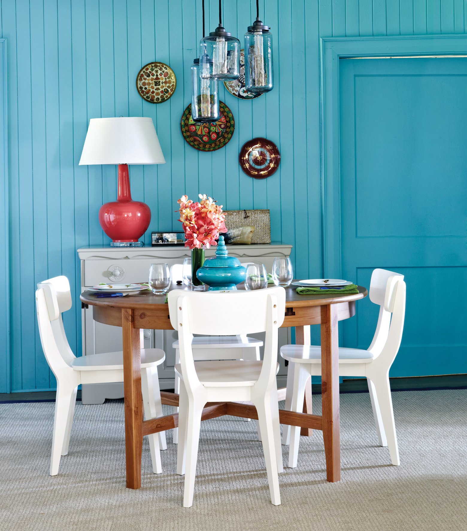 Paint your room a stunning colour