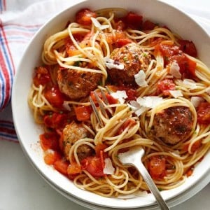 Herbed-chicken-meatballs-with-spaghetti-0-l