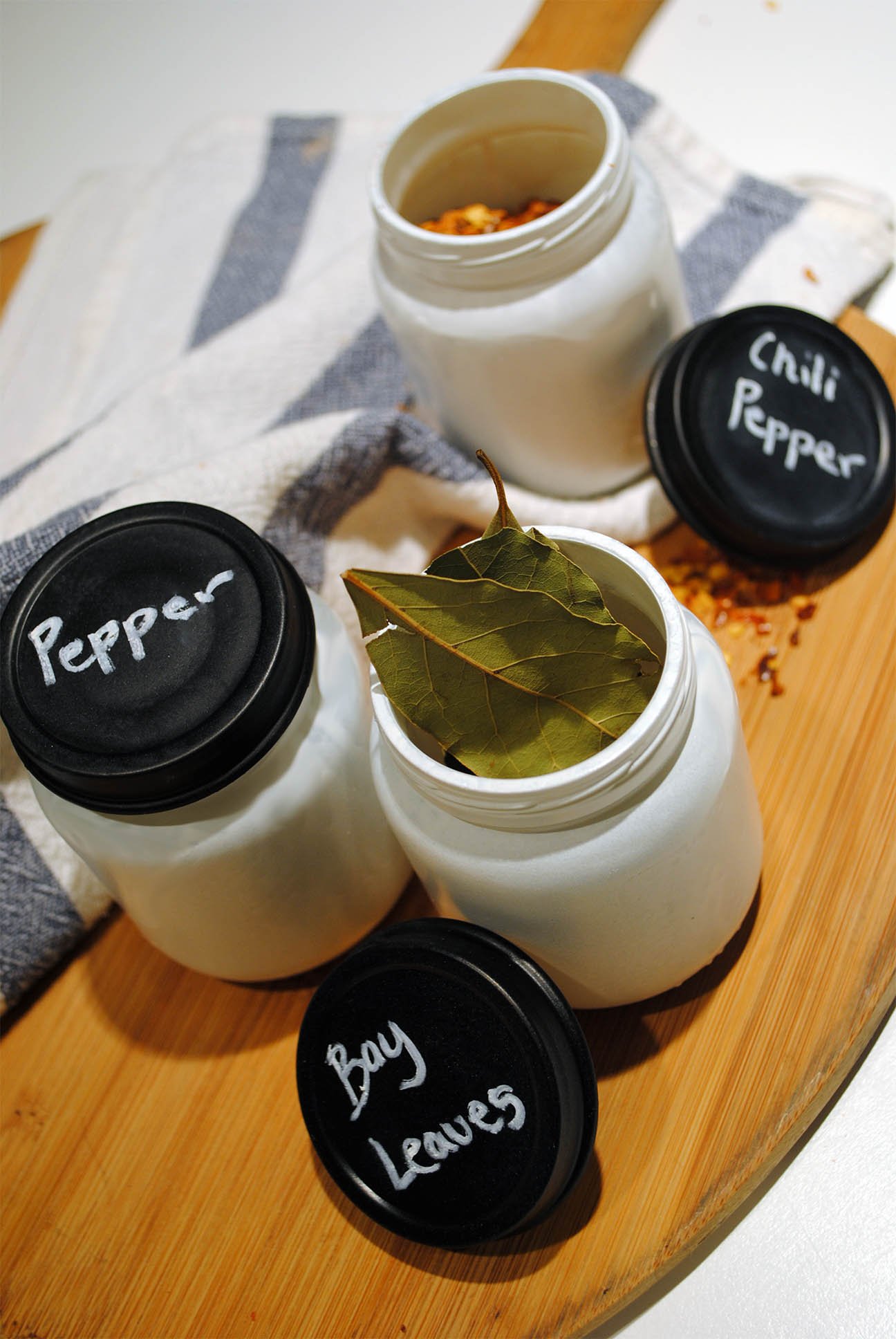 How to make cool, modern spice jars