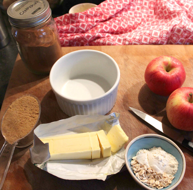 Ingredients for homemade apple crisp