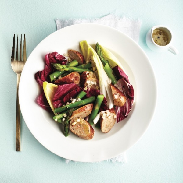Bistro-style spring salad with asparagus