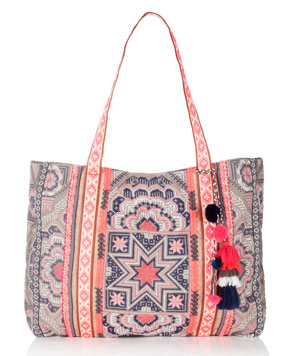 10 summer totes we can't wait to carry 
