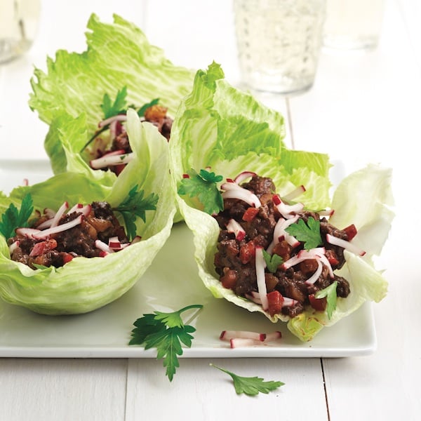 Pomegranate and spice beef wraps