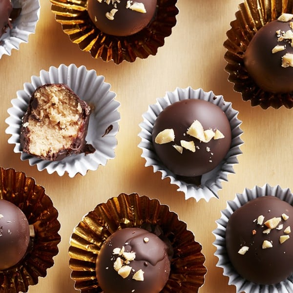 Christmas candy recipes: Chocolate peanut butter balls