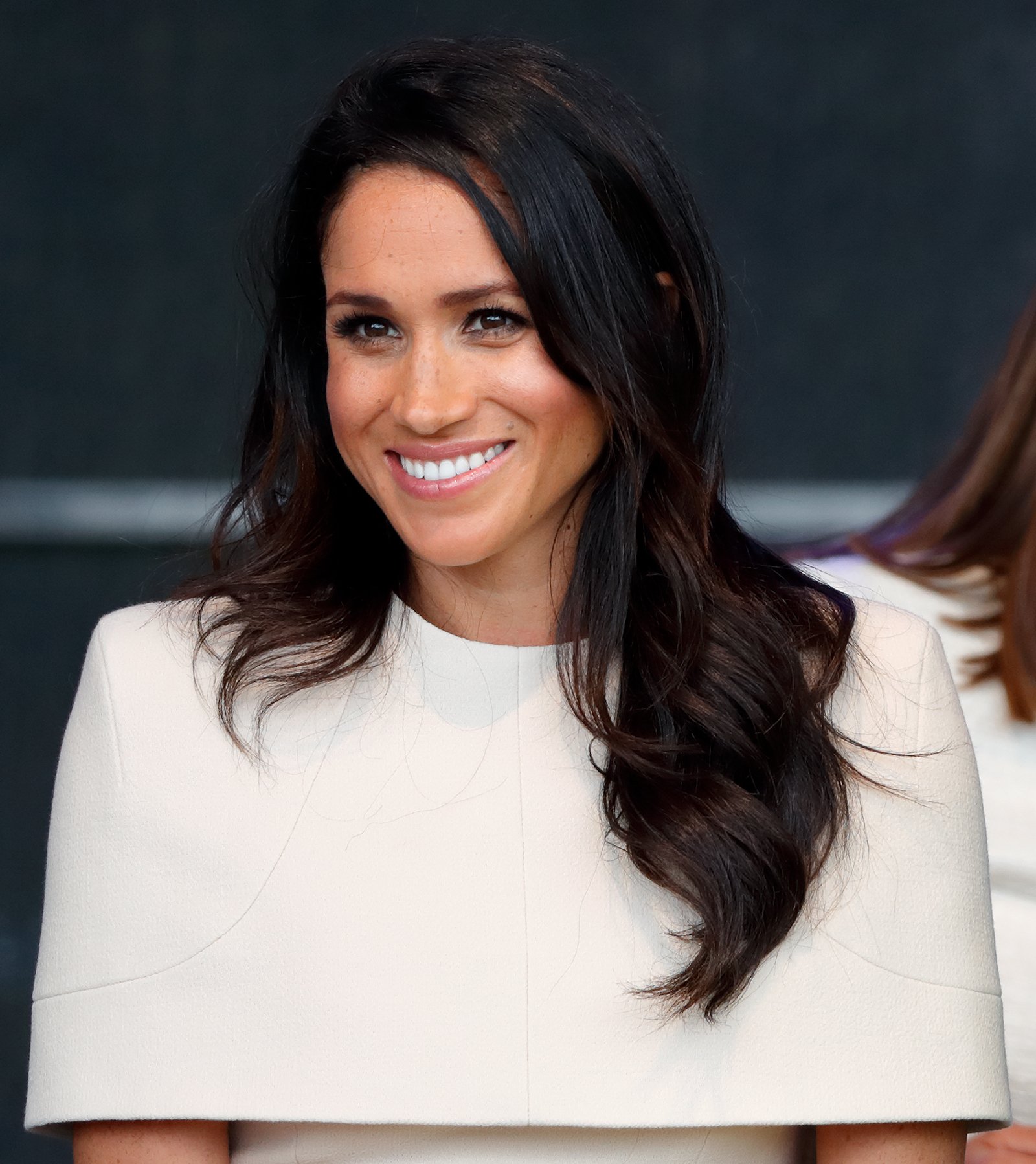 How To Get Meghan Markle's Signature Soft Waves At Home | Chatelaine