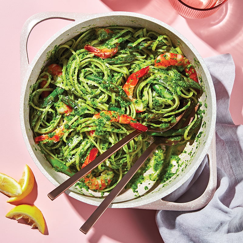 Asparagus and spinach pesto pasta with shrimp