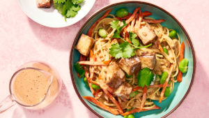 Cold spicy vegan peanut noodles with cold tofu