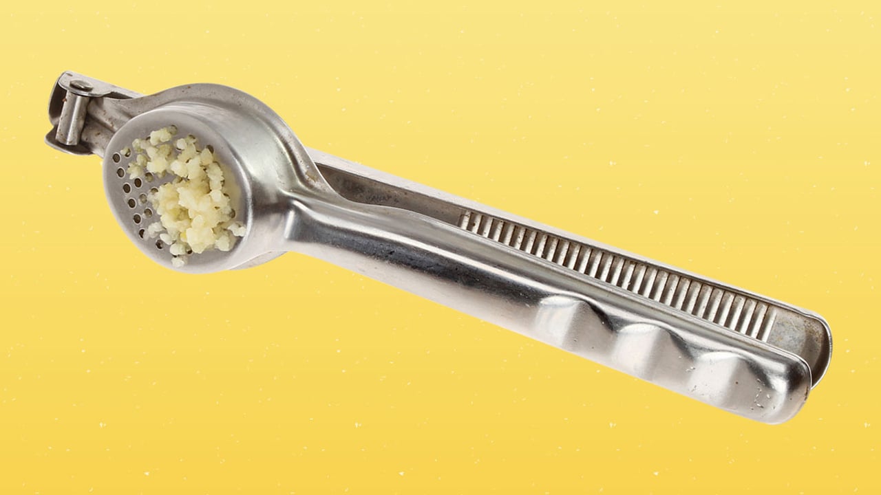 The 4 Best Garlic Presses for 2021