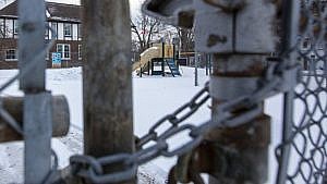 An empty schoolyard in Kingston, Ont., on Jan. 4, 2022 (Lars Hagberg/CP)