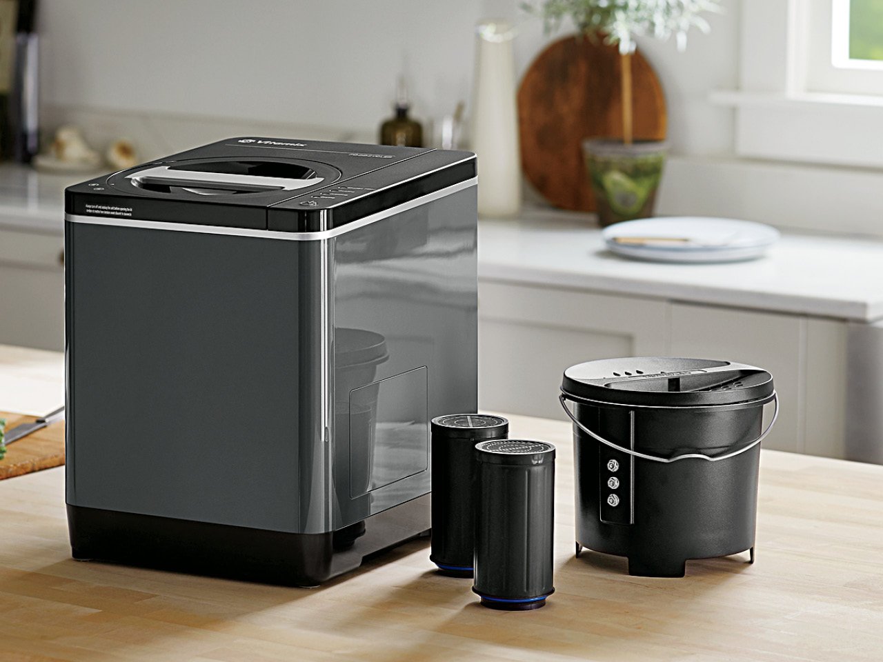 This Year's Best Countertop Composters