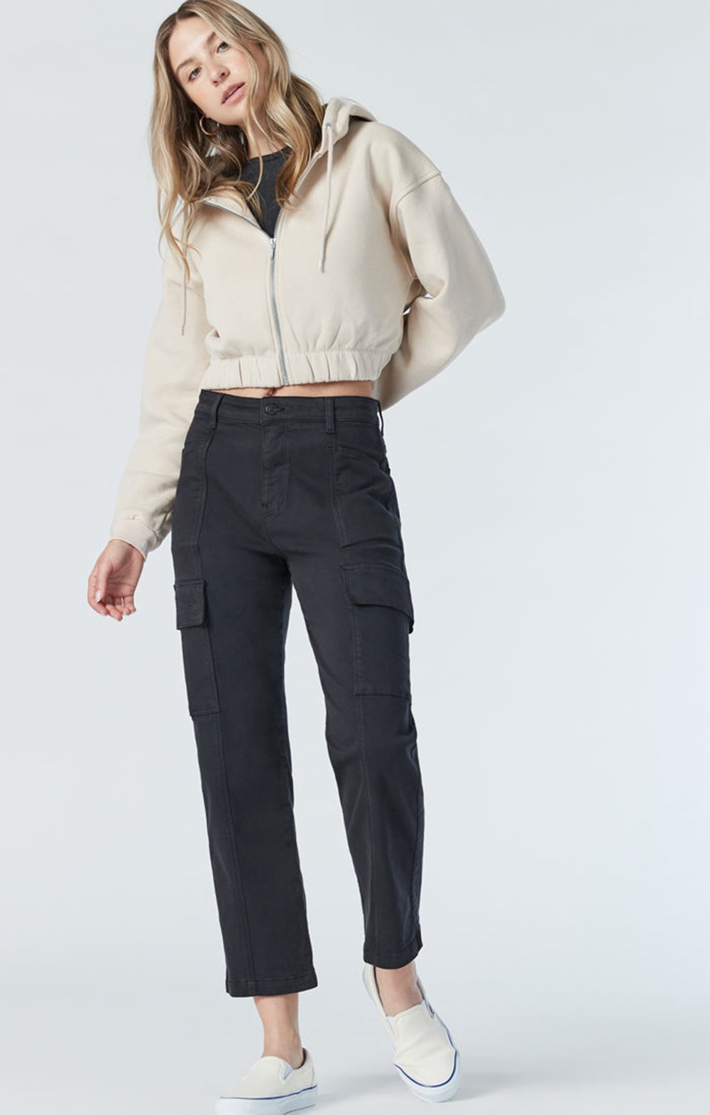 The Best Cargo Pants To Shop For Spring 2023 | Chatelaine