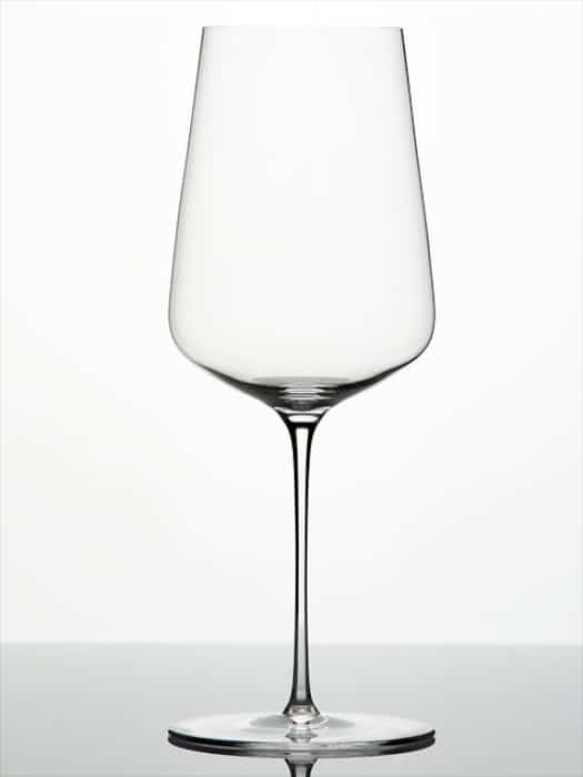 A wine glass with a stem